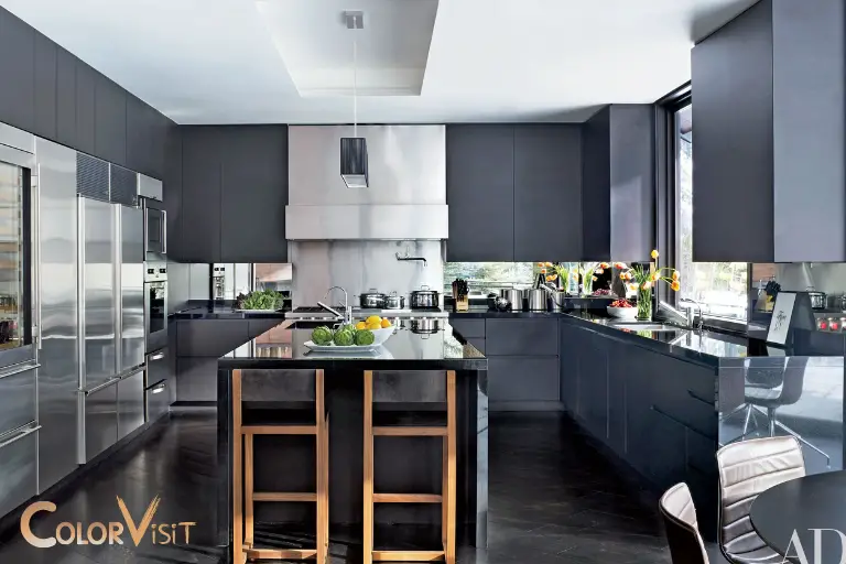 what color cabinets with black granite countertops