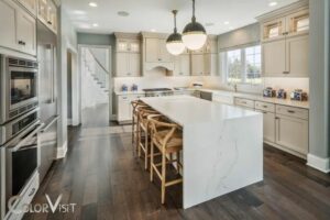What Color Cabinets Go With White Marble Countertops?