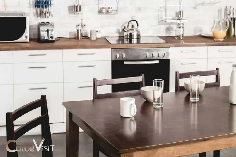 what color kitchen table with white cabinets