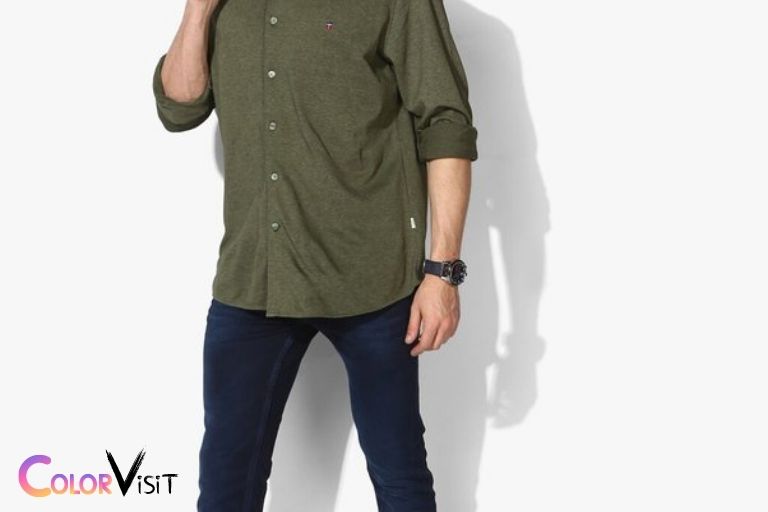 what color goes with olive green shirt