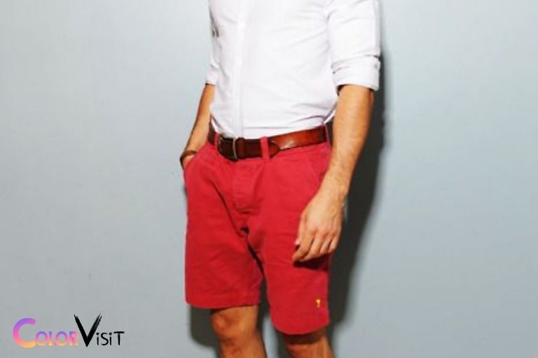 What Color Shirt Goes With Red Shorts