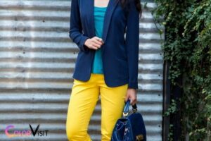 What Color Goes With Yellow Pants? Navy blue!