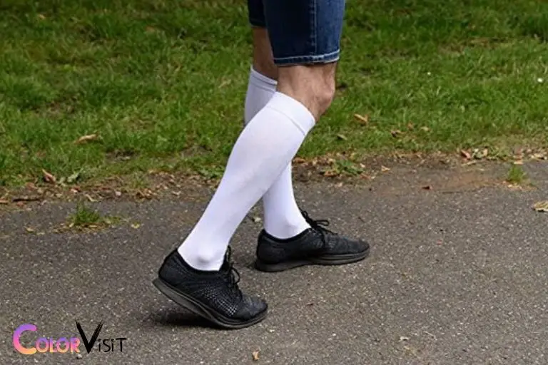 what color socks with black sneakers