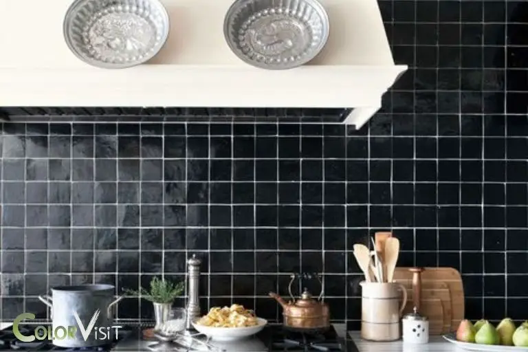 what color backsplash with white cabinets and black countertops