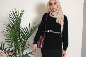 What Color Hijab Goes With Black Dress? White, Red!