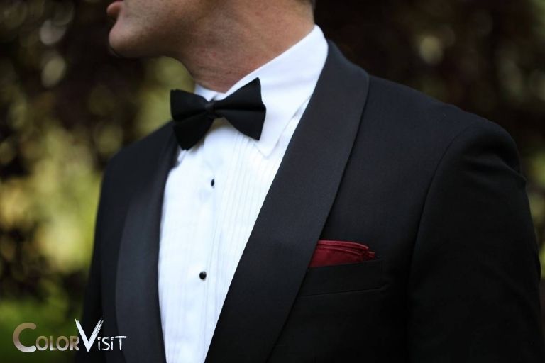 what color pocket square with black tuxedo