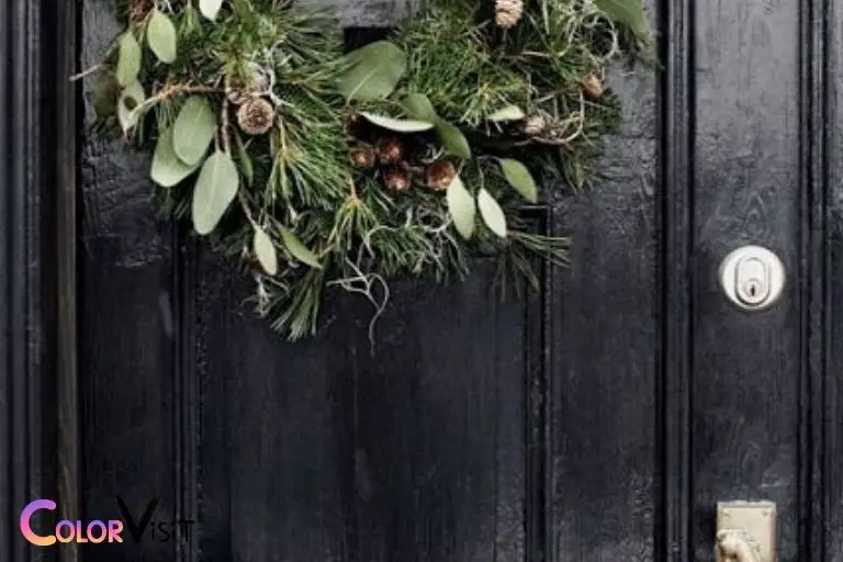 what color wreath for black door