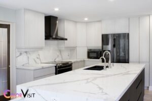 what color countertop with white cabinets