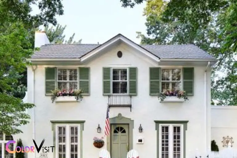 white house green shutters what color door